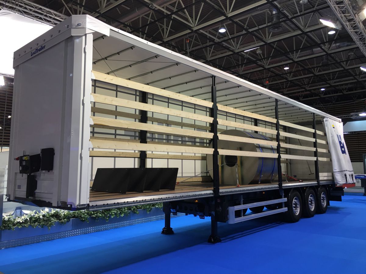 Coil carrier curtainsiders
